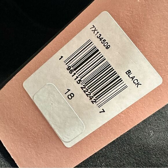 NWT Jen7  Women’s Plus Size Black Crop Pants with Hem Embellishment- Size 18 - Picture 6 of 8